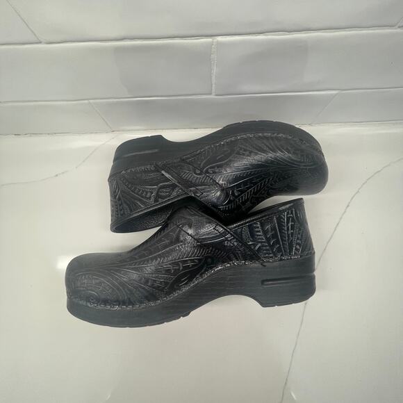 Dansko Tooled Black Heritage Clogs - Picture 2 of 10